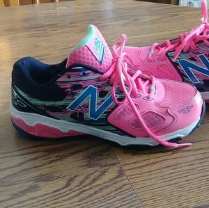 new balance extra wide kids